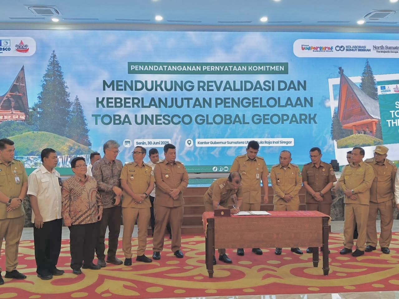 Wakil-Bupati-Toba-Hadiri-Rapat-Persiapan-Revalidasi-Toba-Caldera-UNESCO-Global-Geopark.jpg