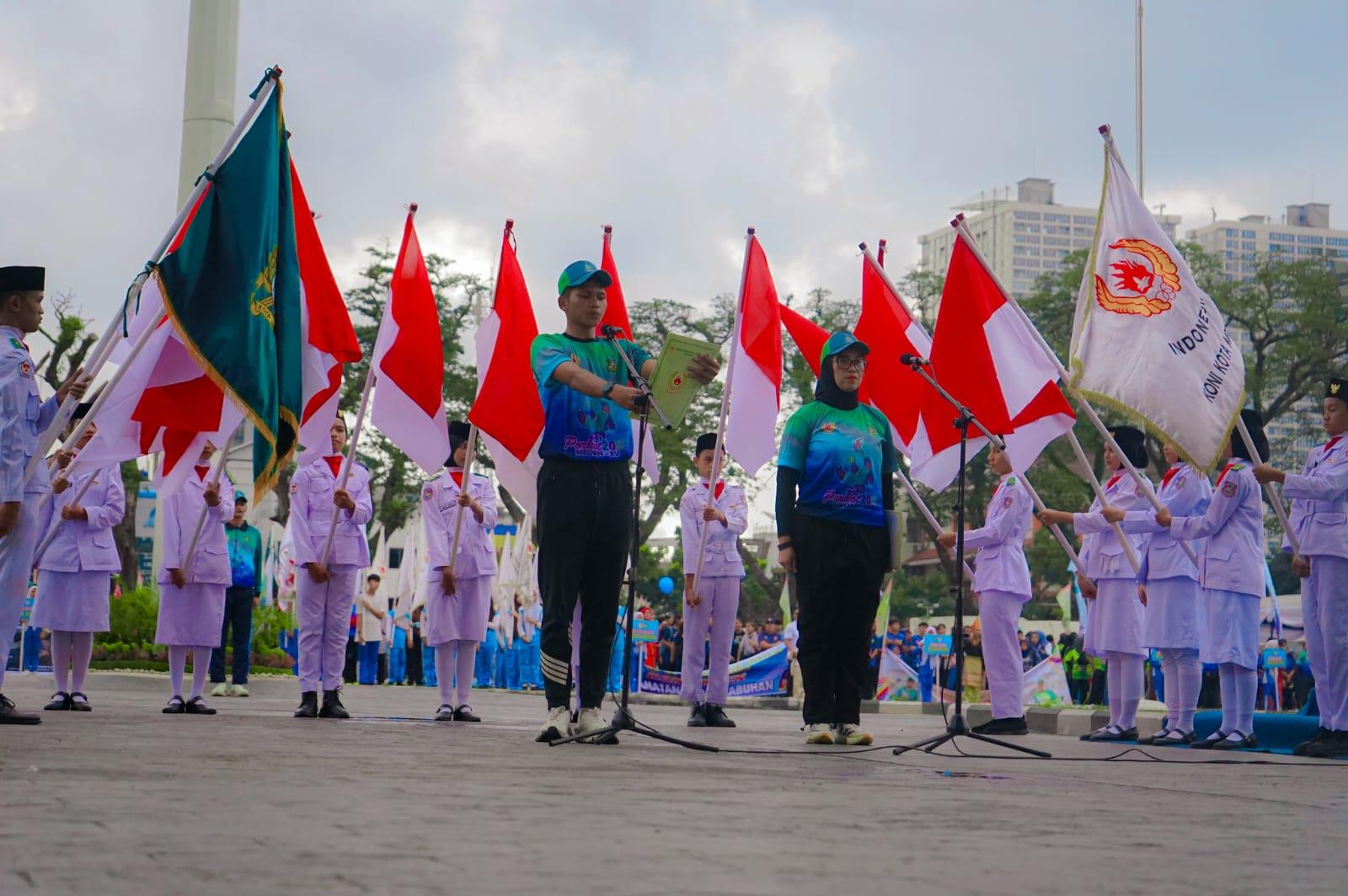 Api Porkot Berkobar, Rico Waas Semangati Atlet yang Bertanding di 25 Cabor