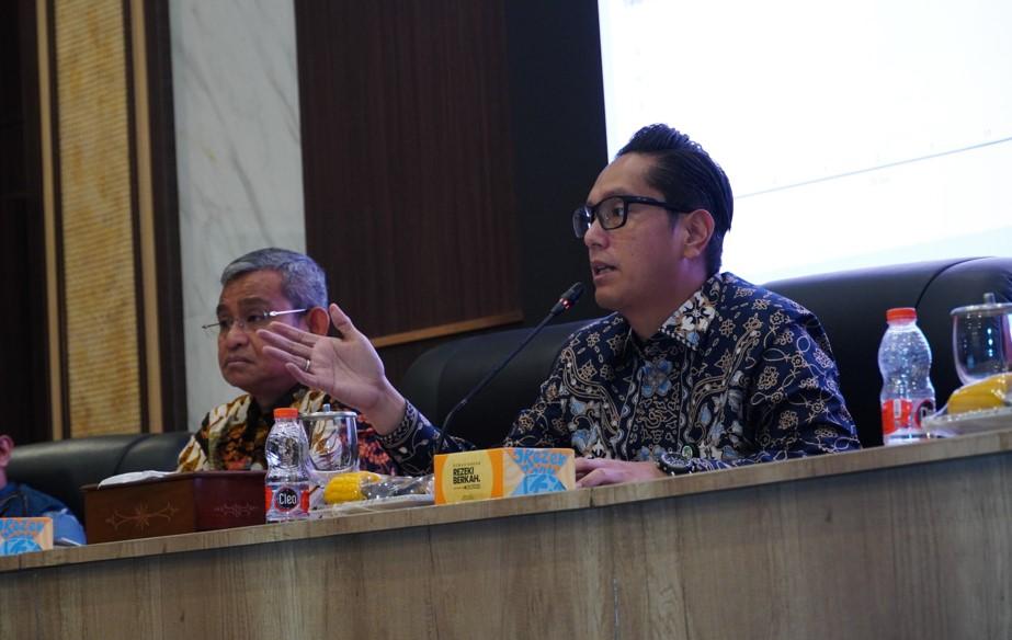 Kinerja Tak Maksimal, Wali Kota Medan Rico Waas Semprot Camat, Sekda Soroti Kadinsos Soal Bansos - Tribun-medan.com