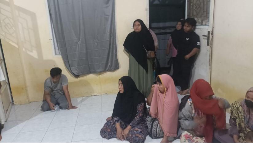 Wali-santriwati-di-Pondok-Tahfidz-di-Desa-Sei-Mencirim-Deli-Serdang_11.jpg