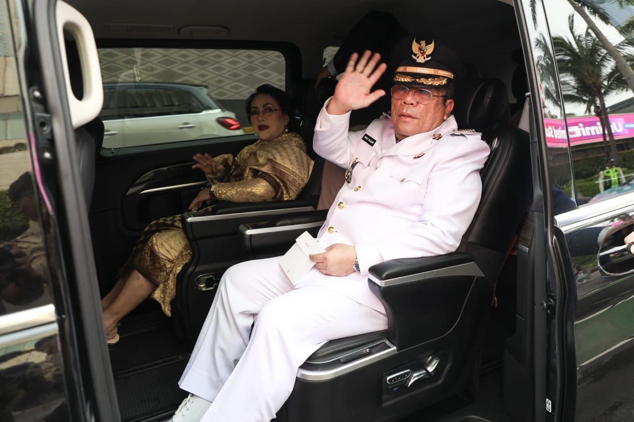 Wesly-Silalahi-saat-mengikuti-pelantikan-kepala-daerah-serentak.jpg