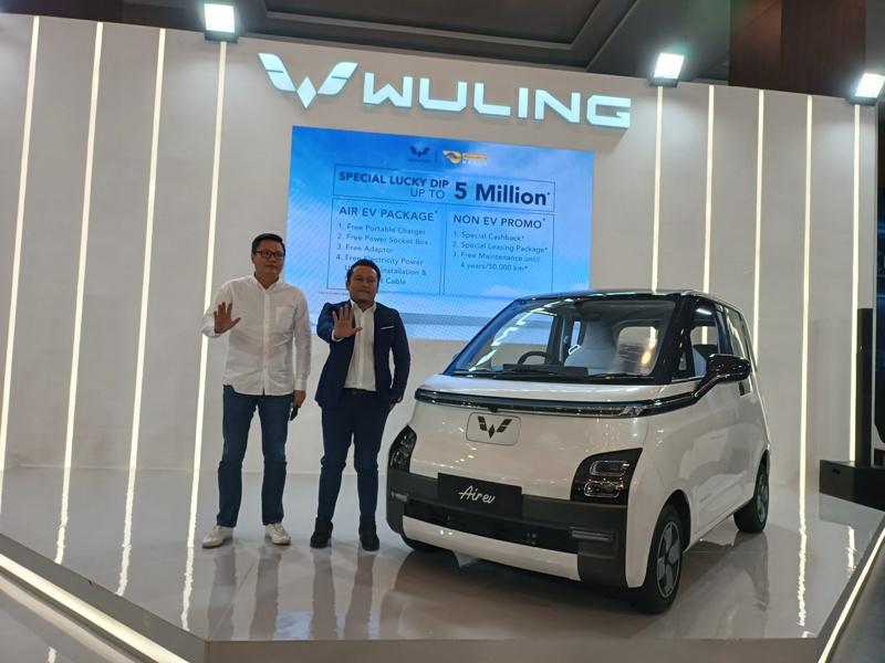 Wuling-Airev-GIIAS.jpg
