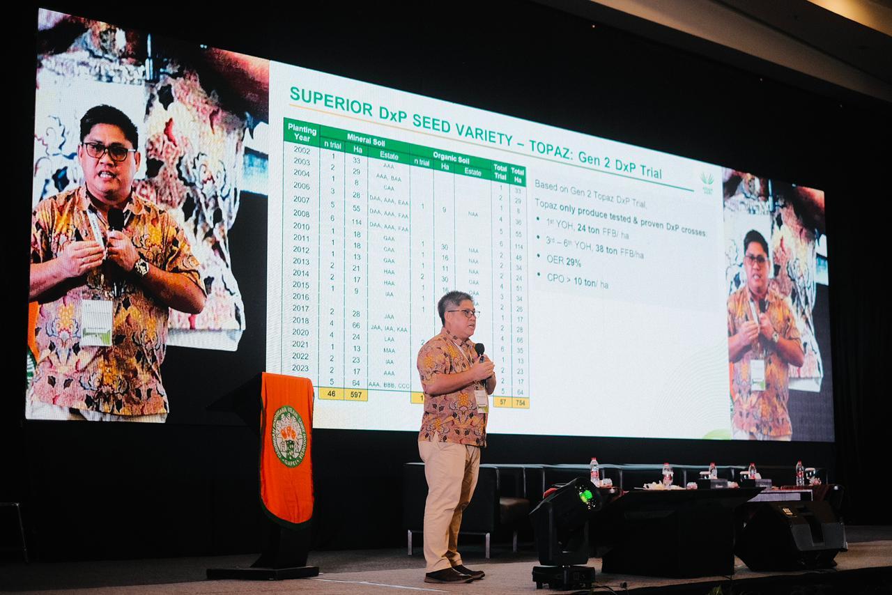 Yopy-Dedywiryanto-Head-of-Plant-Breeding-Asian-Agri-saat.jpg