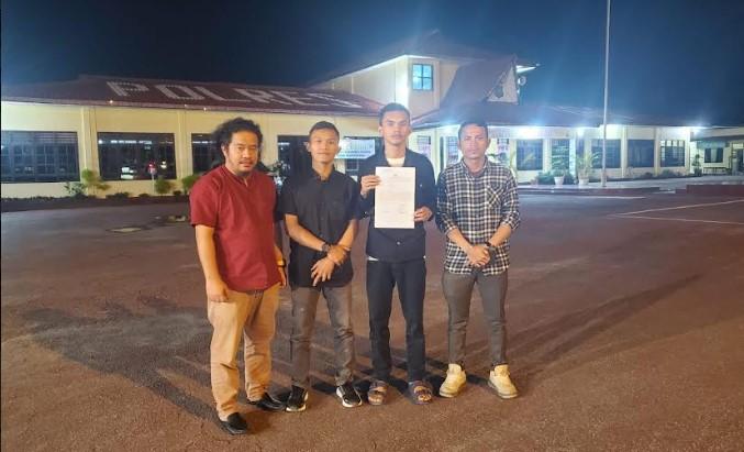 Zainal-Abidin-Capah-melaporkan-Anita-ke-Polres-Dairi_.jpg