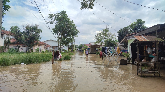 banjir-Sei-Rampah-naik-lagi.jpg