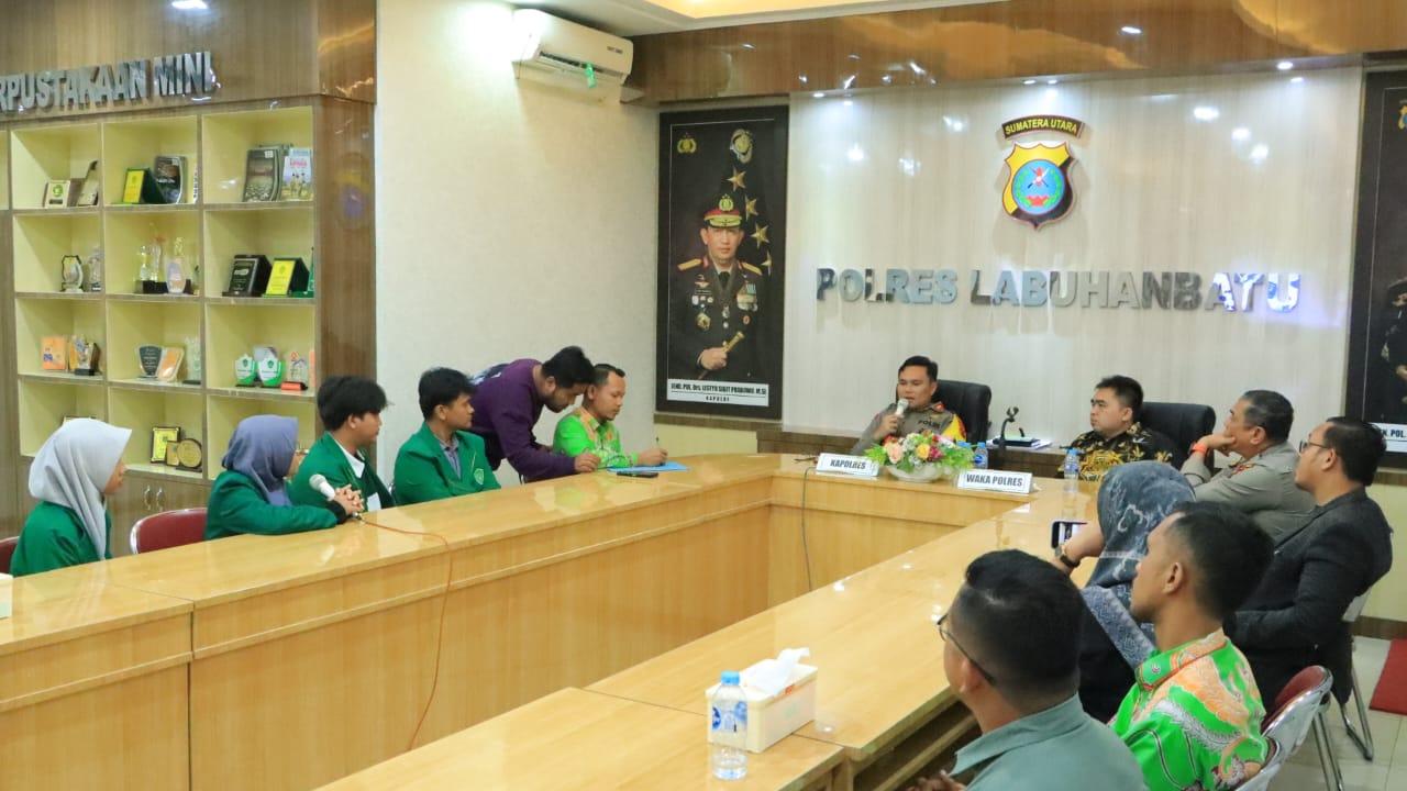 Kapolres Labuhanbatu Audensi Public Speaking dengan Rektor, Dosen, dan Mahasiswa UNIVA Labuhanbatu