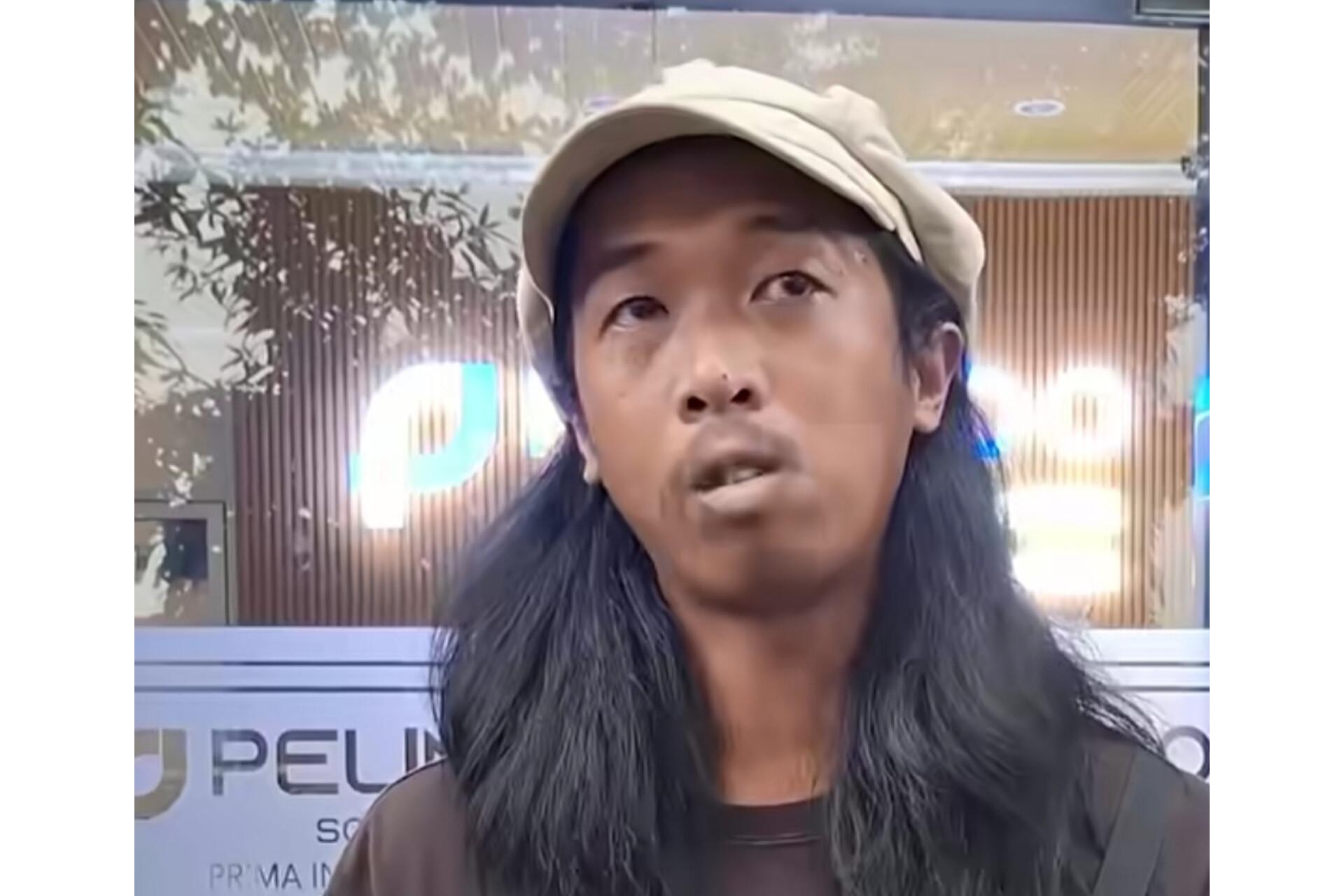 creenshot-foto-Salah-seorang-relawan-Gimbal-Alas.jpg