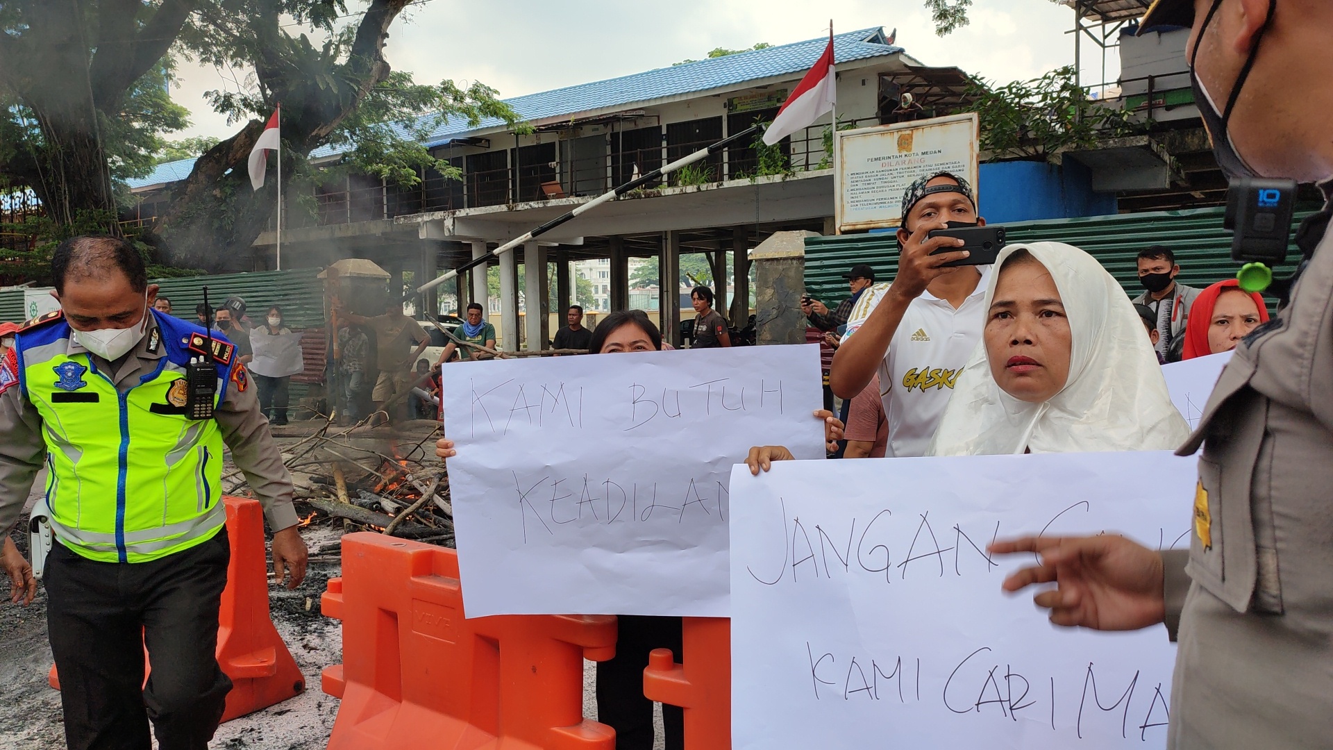 Dinas PKP2R Mengaku Tidak Tahu Siapa yang Merobohkan Tangga Lapak Pedagang Buku Bekas