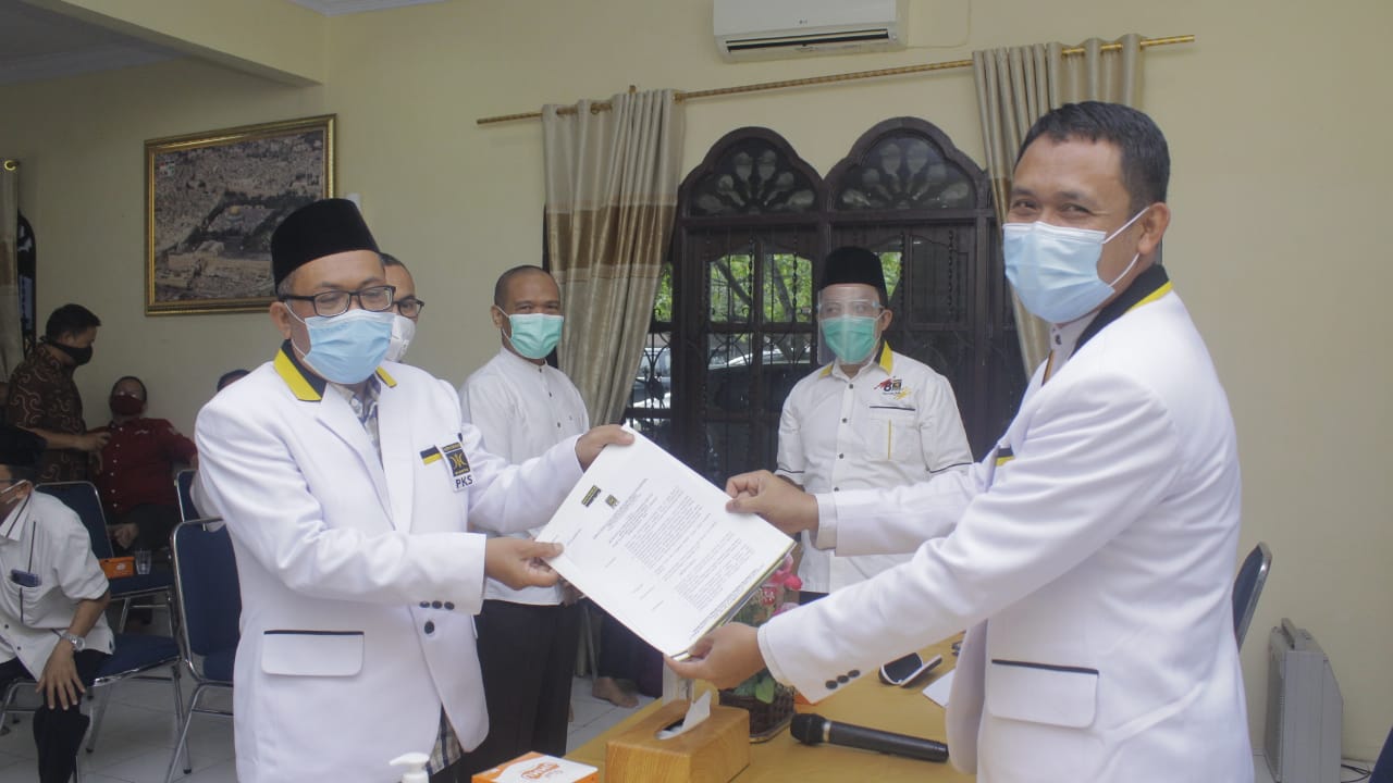 dpw-pks-sumut-lantik-pengurus-dpd-pks-kota-medan.jpg