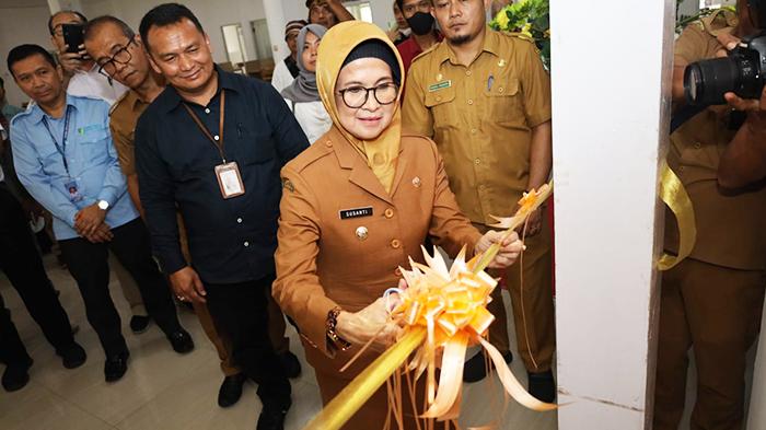 dr-Susanti-Dewayani-resmikan-ruang-audio-visual-baru-milik-Dinas-Arsip-dan-Perpustakaan-Siantar.jpg