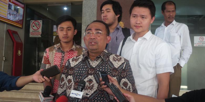 firman-wijaya-kuasa-hukum-setya-novanto_20160113_090322.jpg