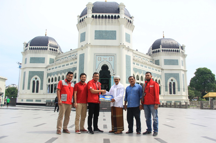 general-manager-sales-region-sumbagut-ricky-e-panggabean.jpg