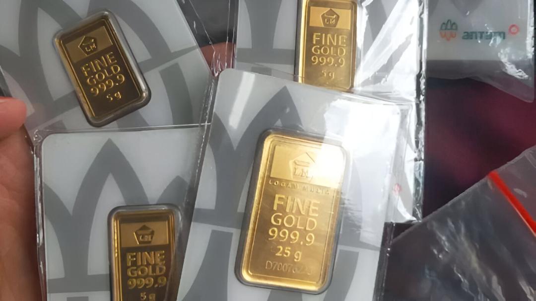 harga-emas-Antam-25-November-2025-meroket.jpg