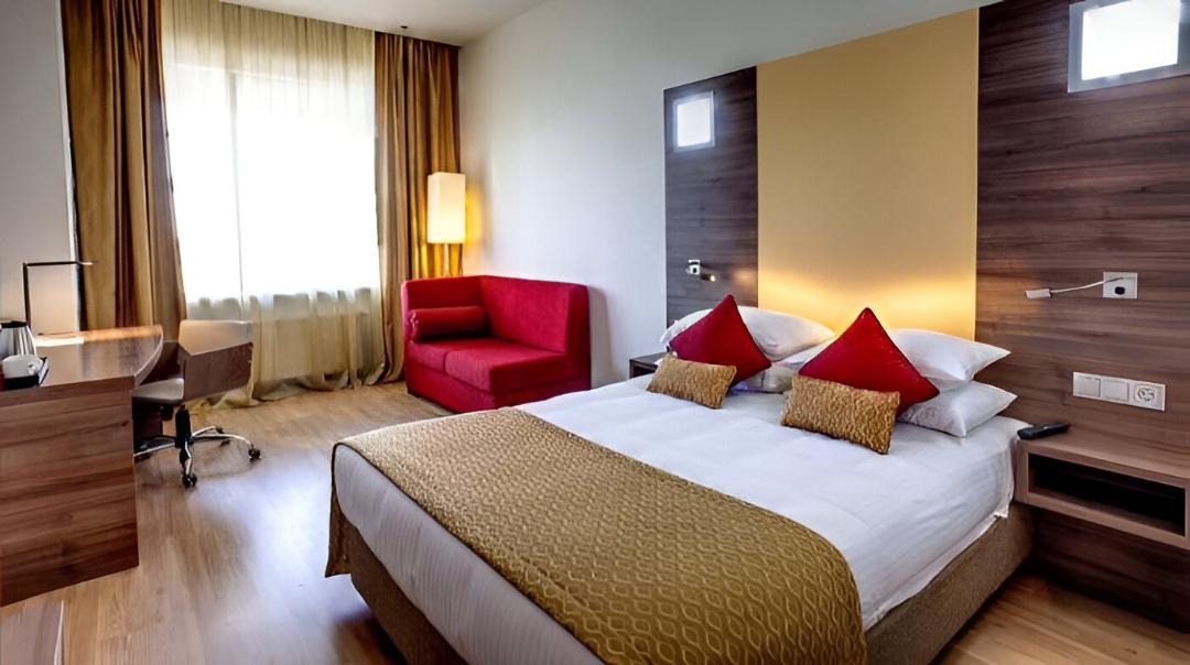 ilustrasi-kamar-hotel-yang-nyaman-dan-aman.jpg