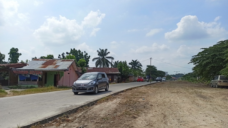 Jalan Menuju Pasar Lau Cih Bakal Dilebarkan, Warga Bersyukur Tidak Ada Semak dan Sampah