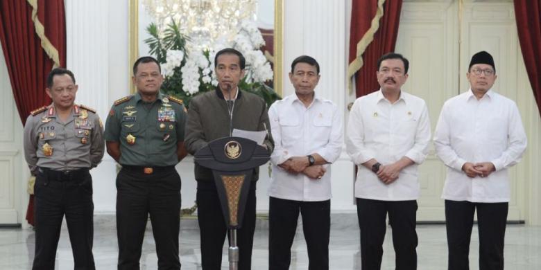 jokowi-dan-demo-4-november_20161105_035249.jpg