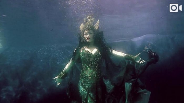 Bocah Ini Lihat Penampakan Jupe Naik Tangga, Benarkan Kata Paranormal Ulfa?