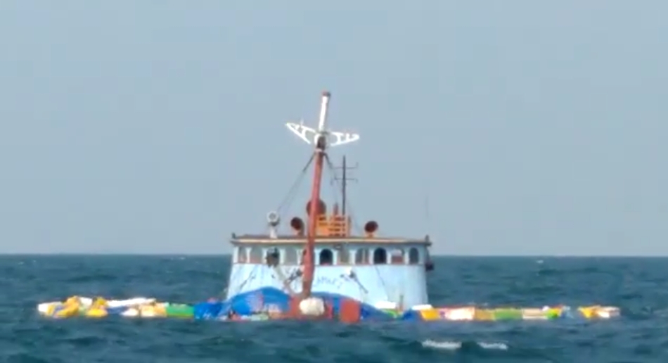 kapal-tenggelam-perairan-pulau-jemur.jpg
