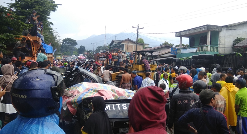 5 Kendaraan Tabrakan Beruntun di Sibolangit, Diduga akibat Rem Truk Blong