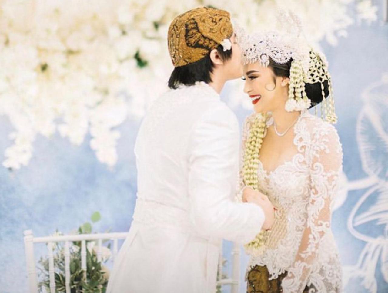 Intip Potret Selfie Pertama Kevin Aprilio dan Vicy Melanie Setelah Resmi Menikah