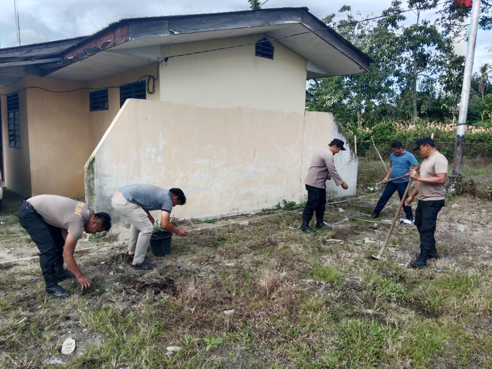 lahan-kosong-samping-Mako-Polsek.jpg