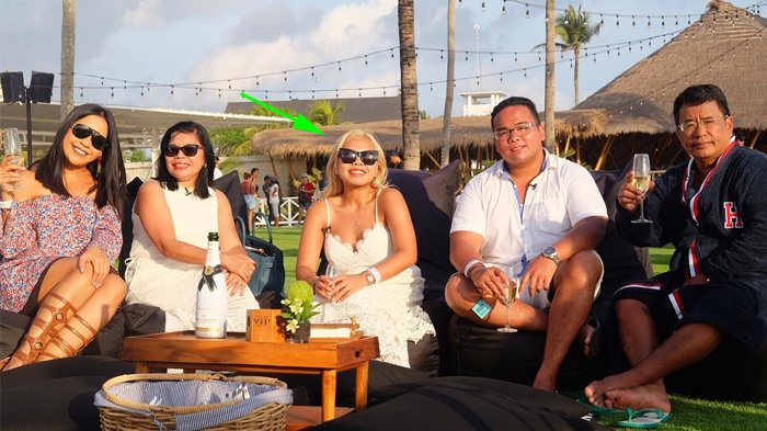 Meski Dikelilingi Cewek Cantik, Hotman Paris Tak Pernah Lupa Istri, Semua Penghasilan Diberikan