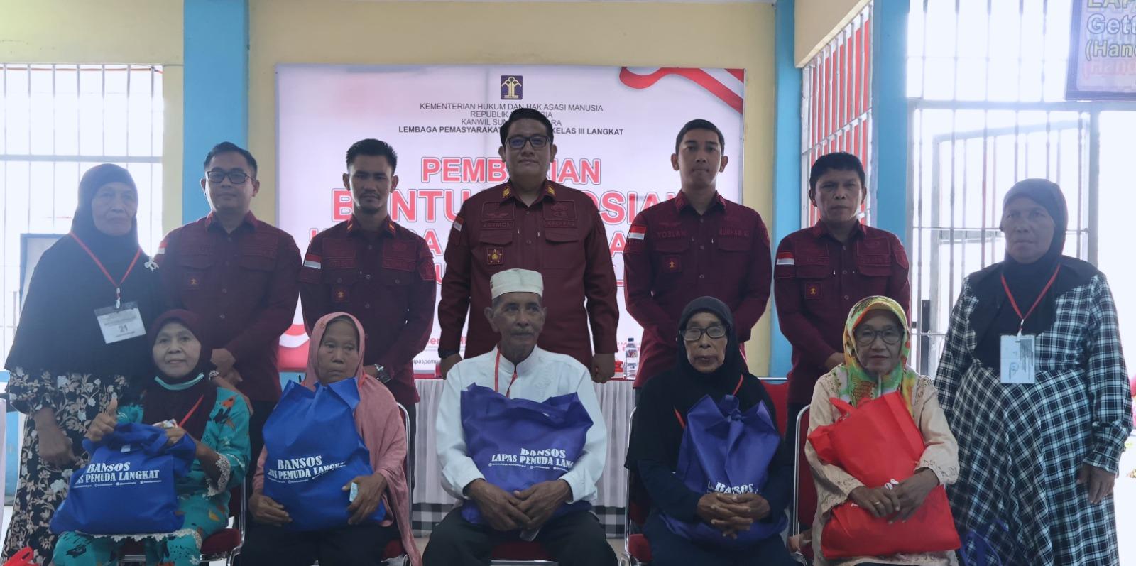 Dukung Akselerasi Menteri Imipas, Lapas Pemuda Langkat Beri Bantuan Sosial ke Keluarga Warga Binaan