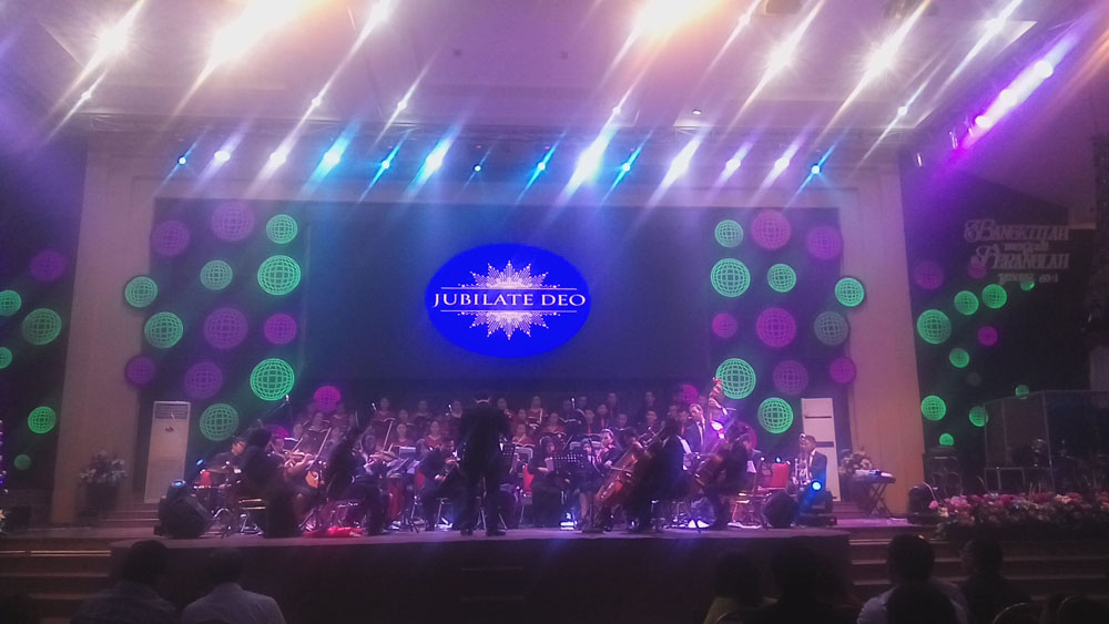 Ribuan Jemaat Saksikan Konser Parade Natal Choir El-Shaddai 'Jubilate Deo'