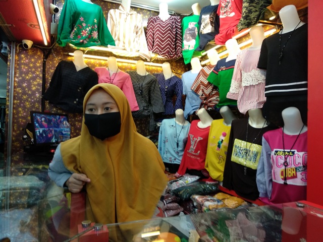 Hadapi Lebaran, Pedagang Pakaian Ragu-ragu Jalani Bisnis