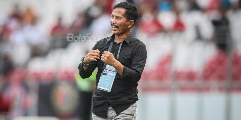 pelatih-psms-medan-djadjang-nurdjaman_20180425_161623.jpg
