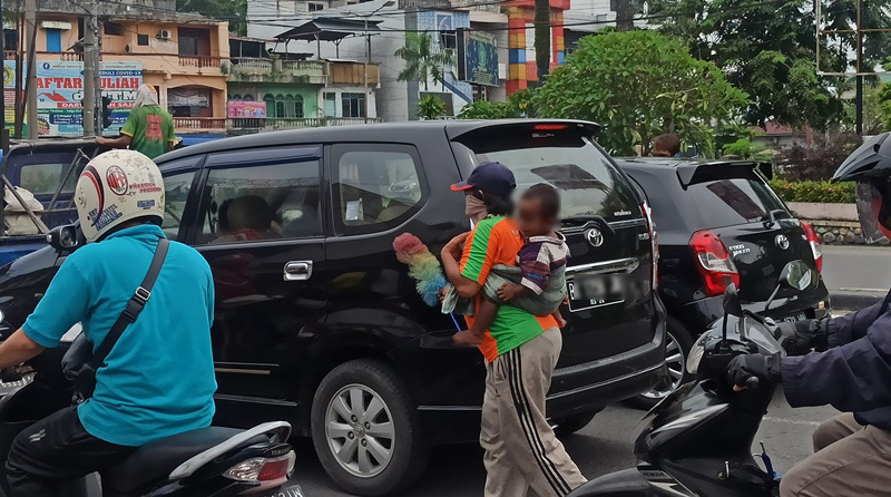 Pengemis Gendong Anak di Medan Kian Marak saat Pandemi, Pengakuannya Penghasilan Meningkat