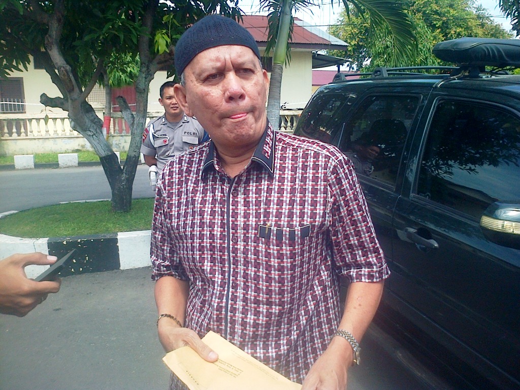 rizal-sirait-anggota-dpd-ri-tribunmedna_20160622_152837.jpg