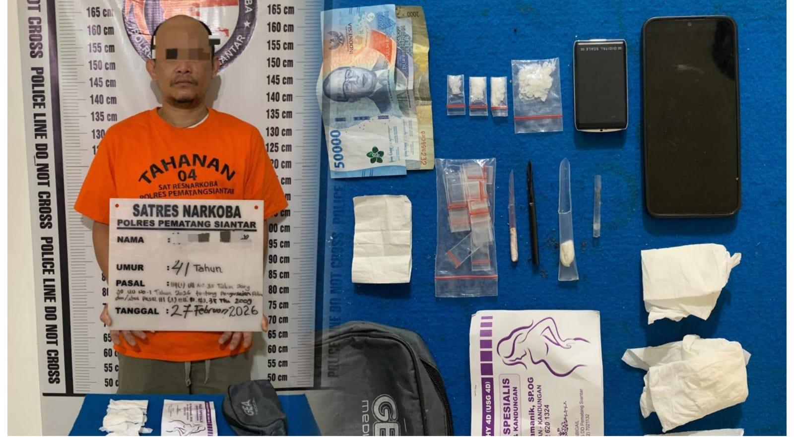 Terjaring Saat Melintas, HA Bawa Empat Paket Sabu dan Kooperatif Serahkan Barang Bukti Lain