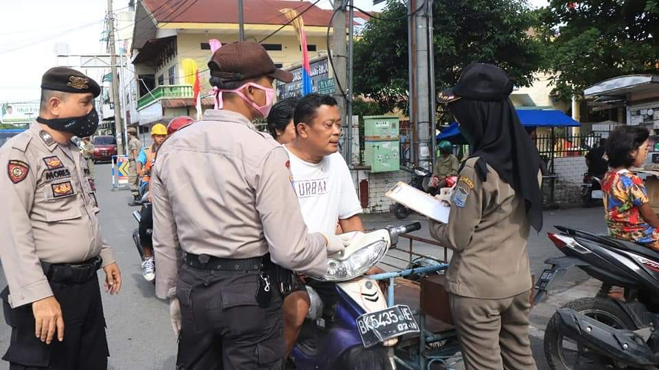 tim-gugus-covid-19-kota-binjai-satpol-pp-dishub-dan-unsur-forkopimda-binjai.jpg