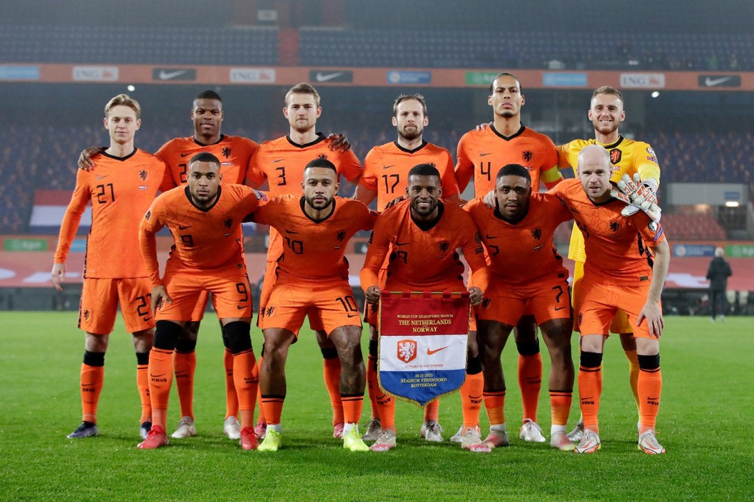 timnas-belanda-lolos.jpg
