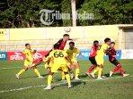 05112023_MENYUNDUL-BOLA_ABDAN-SYAKURO-2.jpg<pf>05112023_MELEWATI-LAWAN_ABDAN-SYAKURO-1.jpg<pf>05112023_BEREBUT-BOLA_ABDAN-SYAKURO-1.jpg<pf>05112023_BEREBUT-BOLA_ABDAN-SYAKURO-2.jpg<pf>05112023_BERFOTO-BERSAMA_ABDAN-SYAKURO-1.jpg<pf>05112023_MELEPASKAN-TENDANGAN_ABDAN-SYAKURO-1.jpg<pf>05112023_MELEWATI-LAWAN_ABDAN-SYAKURO-3.jpg<pf>05112023_KONFERENSI-PERS_ABDAN-SYAKURO-6.jpg<pf>05112023_KONFERENSI-PERS_ABDAN-SYAKURO-1.jpg<pf>05112023_BERSALAMAN_ABDAN-SYAKURO-1.jpg