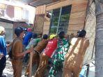 10-Bangunan-di-Kampung-Kandang-Lembu-Belawan-Roboh.jpg