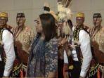 Ahok-dan-Puput-dapat-tanda-kehormatan.jpg