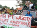 Aksi-Himpunan-mahasiswa-islam-HMI-Asahan-bersama-warga-mendatangi-kantor-DPRD-Asahan.jpg