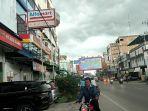 Alfamart-yang-ada-di-Jalan-Lintas-Sumatera-Kecamatan-Perbaungan.jpg