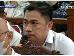Arif-Rachman-Arifin-menangis-di-persidangan.jpg