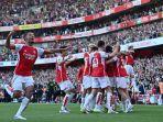 Arsenal-selebrasi-gol.jpg