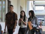 Artis-Sandra-Dewi-tiba-di-Kejaksaan-Agung-Kejagung-R.jpg