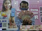 BCA-Sediakan-Uang-Jelang-Nataru-2023.jpg
