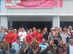 Bacalon-Bupati-Toba-Thurman-Hutapea-mengenakan-baju-putih-1.jpg