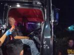 Berhenti-Mendadak-Sopir-Truk-Pengangkut-Batu-Bara-Ditemukan-Diam-di-Kursi-KemudiSudah-tak-Bernyawa.jpg