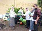 Beri-Bantuan-Bibit.jpg