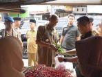 Bupati-Langkat-Syah-Afandin-saat-melakukan-sidak-di-Pasar-Tradisional-Tanjung-Pura.jpg