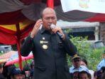 Bupati-Nikson-Nababan-Wartawan.jpg