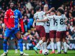 Crystal-palace-vs-manchester-city-2-44.jpg